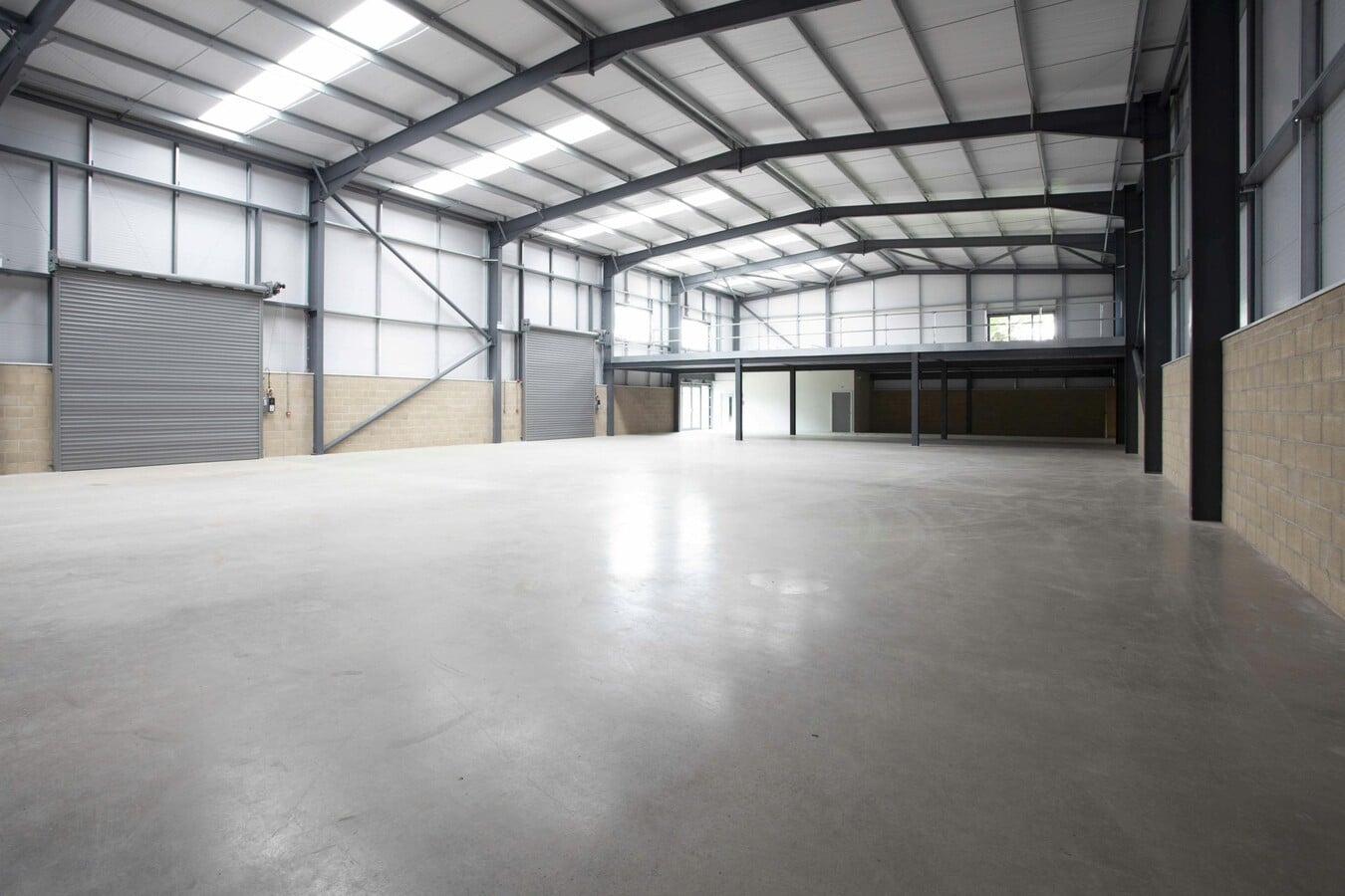 Faraday Rd, Swindon, WIL SN3 5HS - Unité 1 -  - Photo intérieure - Image 1 of 2