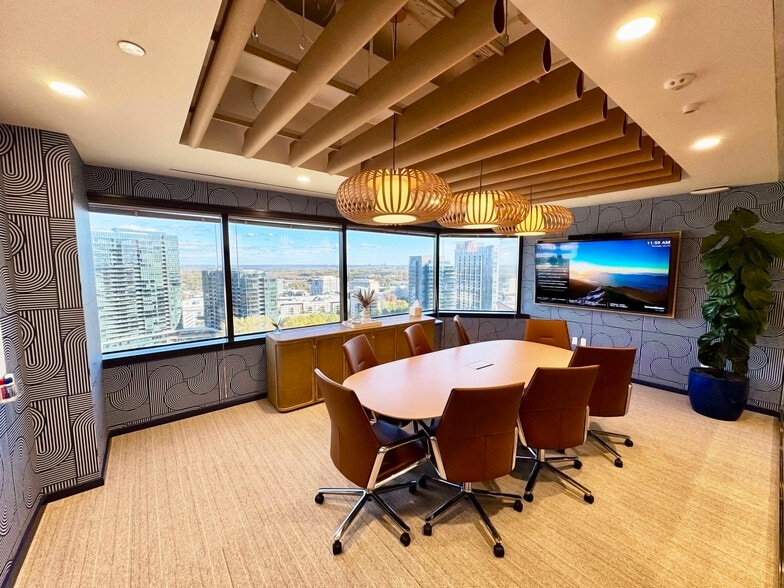 1750 Tysons Blvd, McLean, VA à louer - Photo du bâtiment - Image 2 de 26