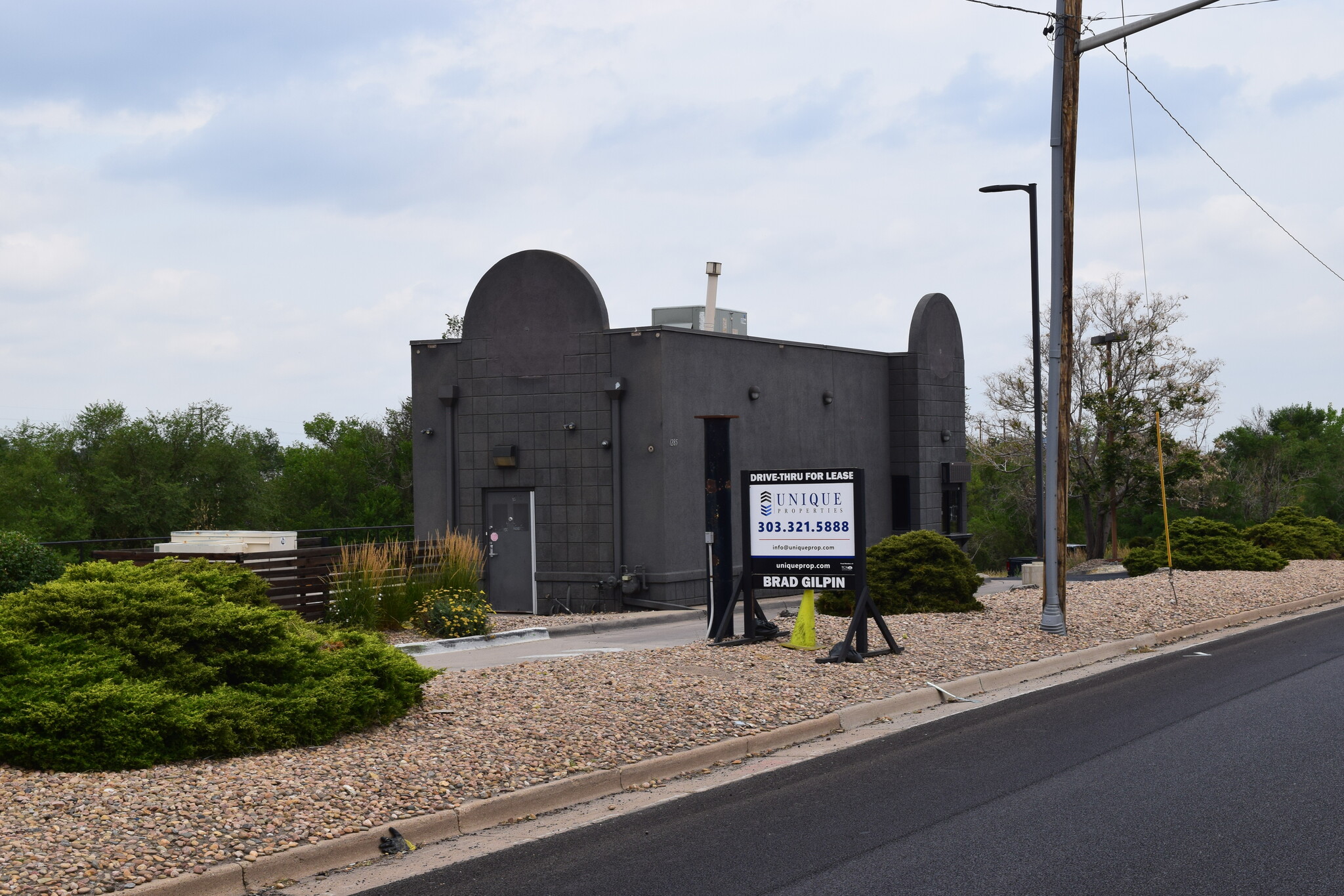 1285 S Santa Fe Dr, Denver, CO for lease Primary Photo- Image 1 of 7