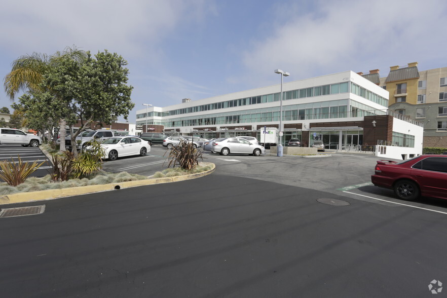 4720 Lincoln Blvd, Marina Del Rey, CA for lease - Building Photo - Image 3 of 5