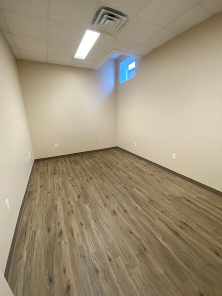 1708 Washington Blvd, Easton, PA for lease - Interior Photo - Image 2 of 28