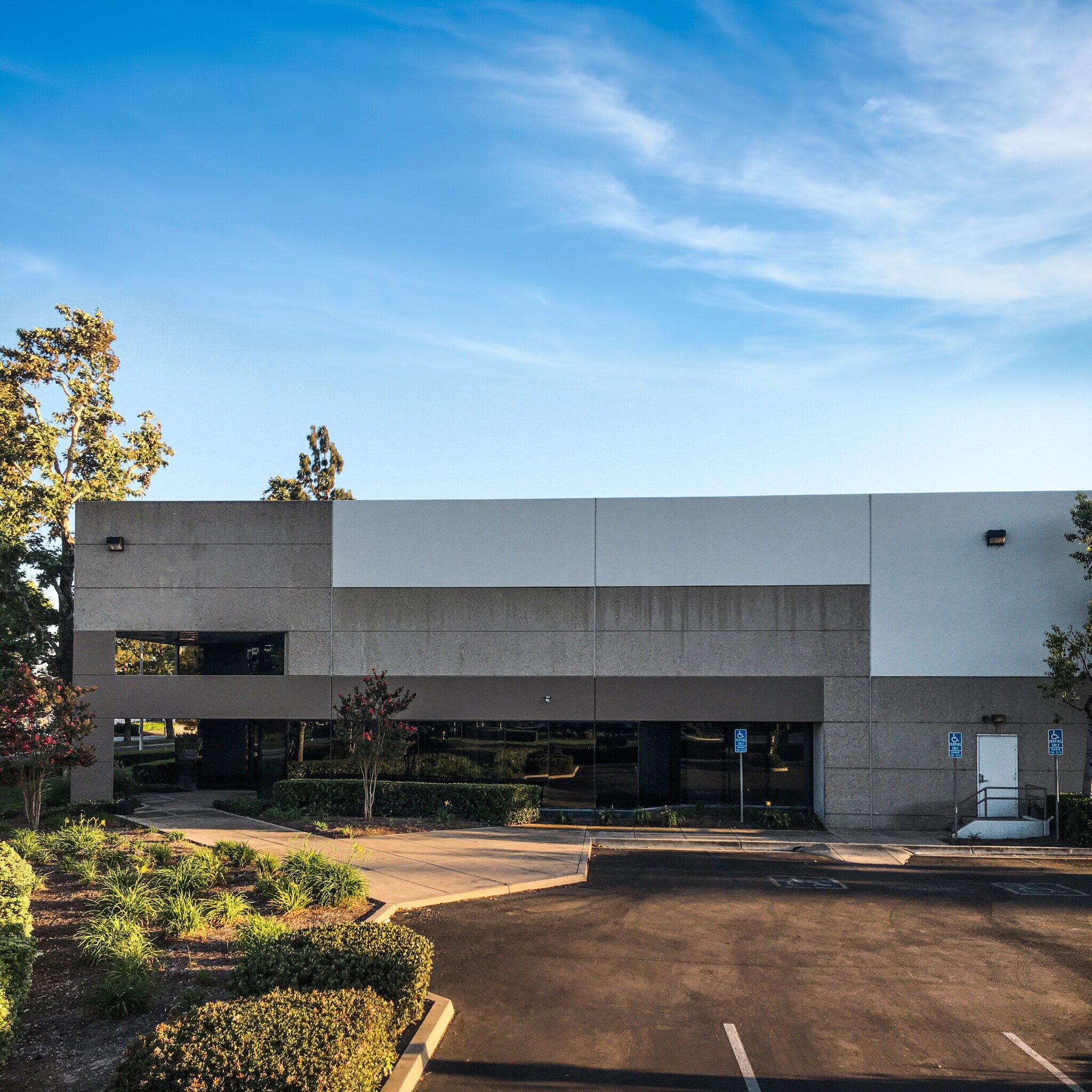 1800 S Archibald Ave, Ontario, CA for lease Primary Photo- Image 1 of 11