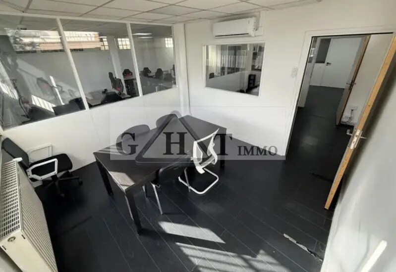 Office in Montreuil for sale - Interior Photo - Image 3 of 7