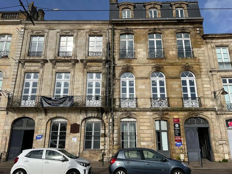 Office in Bordeaux for lease - Building Photo - Image 1 of 20
