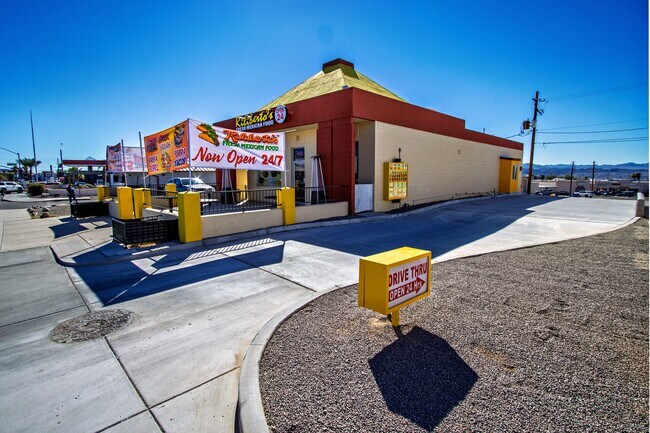 Plus de détails pour 25 Acoma Blvd N, Lake Havasu City, AZ - Commerce de détail à vendre