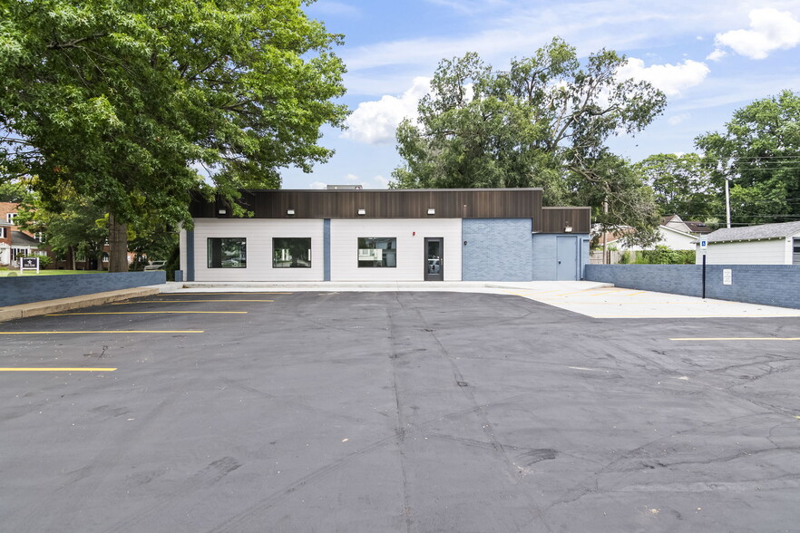 720 South Grand Ave W, Springfield, IL for sale - Building Photo - Image 1 of 10