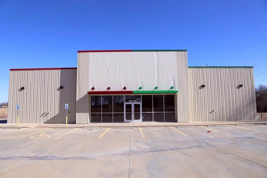 309 E 9th St, Peabody, KS à louer - Photo du bâtiment - Image 3 de 16