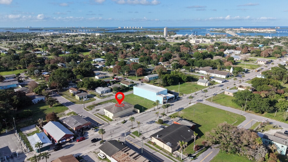 1140 Avenue D, Fort Pierce, FL for sale - Building Photo - Image 3 of 7