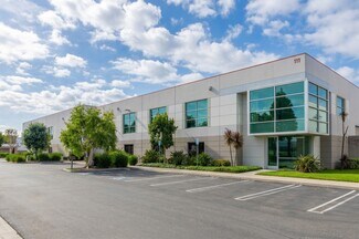 Plus de détails pour 111 S Rice Ave, Oxnard, CA - Industriel à louer