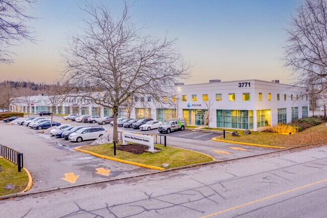 Plus de détails pour 3771 N Fraser Way, Burnaby, BC - Bureau, Industriel à louer