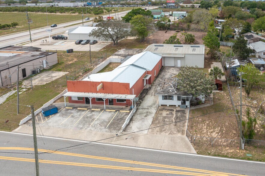 19 Evergreen Dr, Lake Wales, FL à vendre - Photo du bâtiment - Image 2 de 35