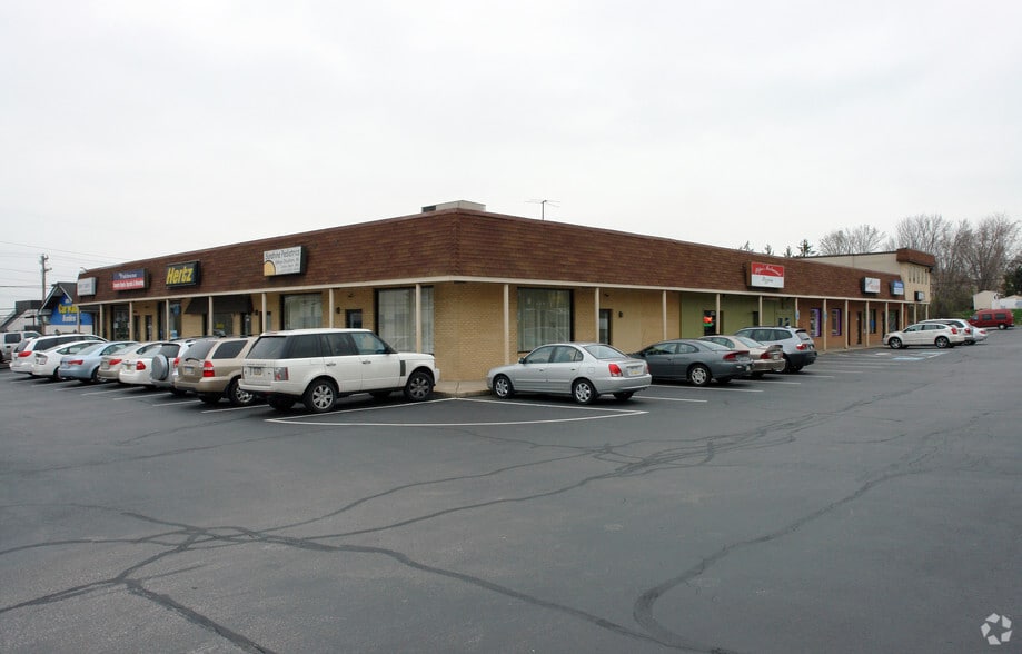 406-414 W Ridge Pike, Conshohocken, PA for lease - Building Photo - Image 2 of 4