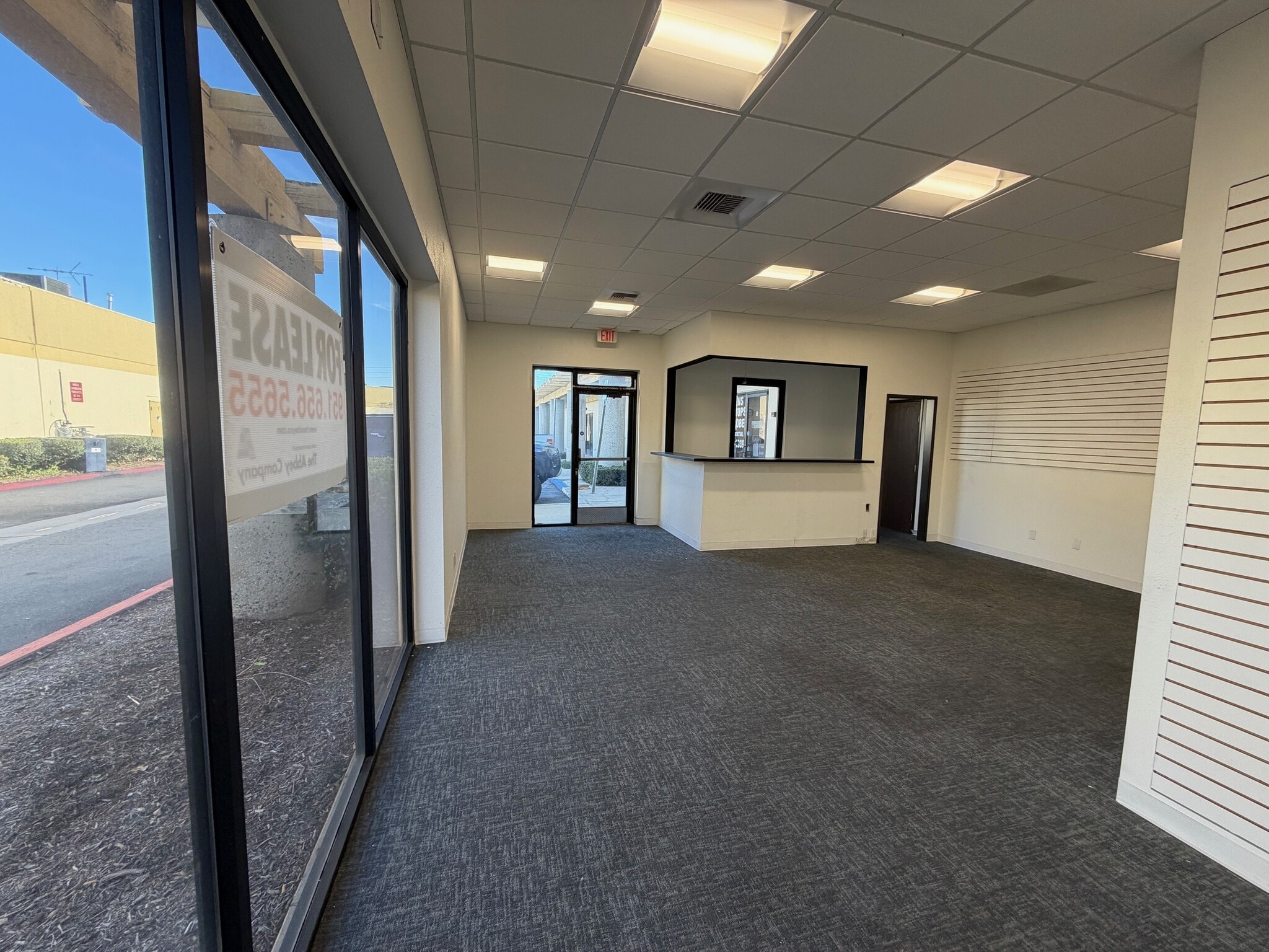 23962 Alessandro Blvd, Moreno Valley, CA à louer Photo intérieure- Image 1 de 3