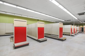 2118 Veterans Dr, Saint Cloud, MN for lease Interior Photo- Image 2 of 20