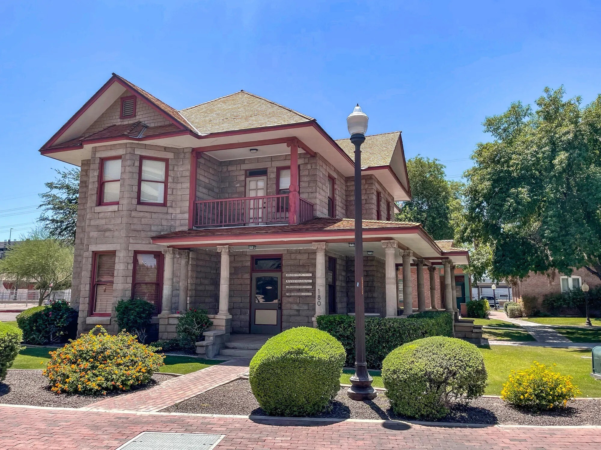 180 S Ash Ave, Tempe, AZ à vendre Photo du bâtiment- Image 1 de 1