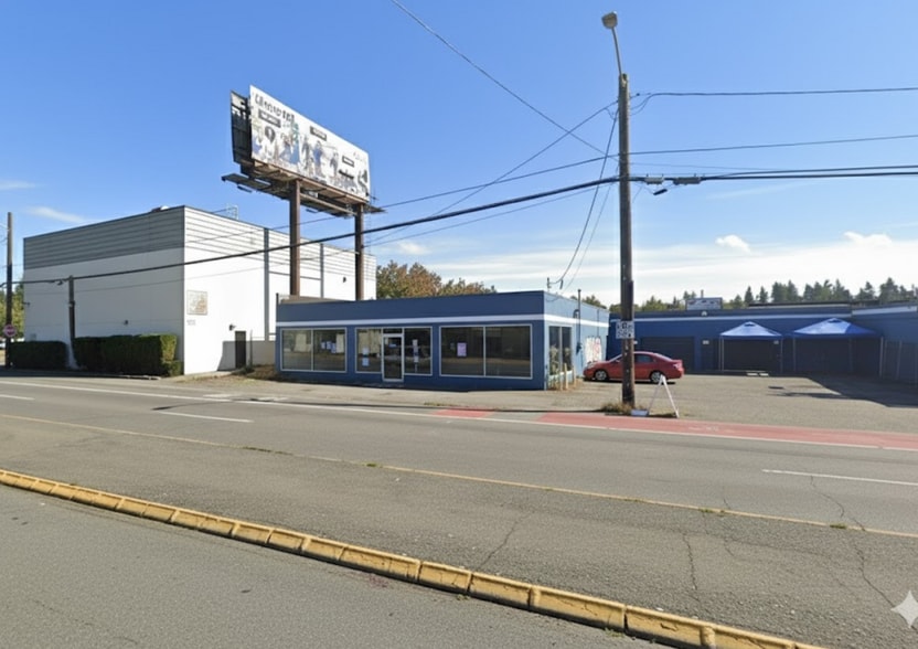 12546 Aurora Ave N, Seattle, WA for lease - Building Photo - Image 3 of 4