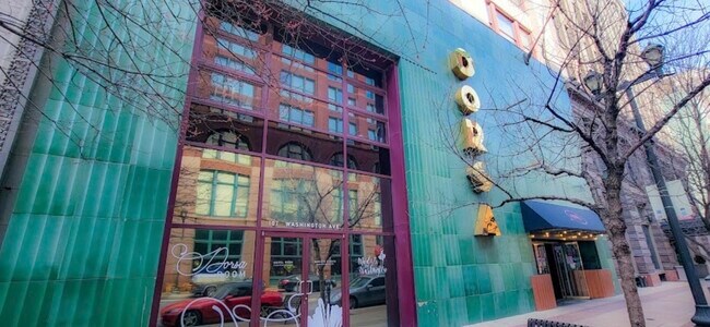 Plus de détails pour 1011 Washington Ave, Saint Louis, MO - Commerce de détail à louer