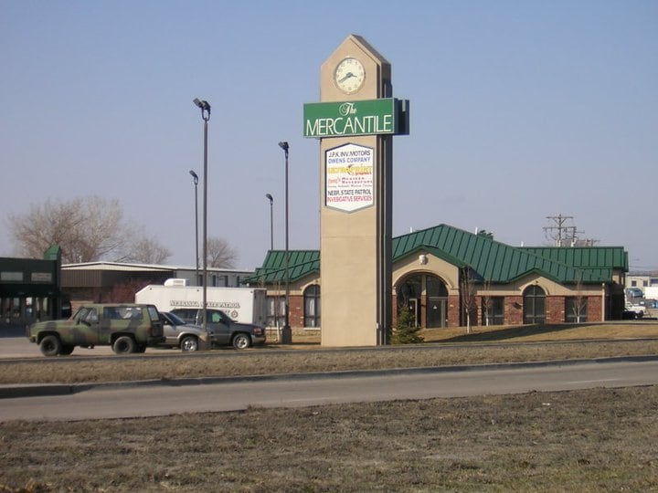 5800 Cornhusker Hwy, Lincoln, NE for lease - Building Photo - Image 3 of 3