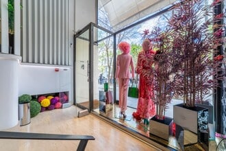 Retail in Madrid, Madrid for lease Interior Photo- Image 1 of 34