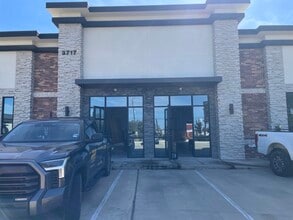 3717 5th, Stafford, TX for lease Building Photo- Image 2 of 24