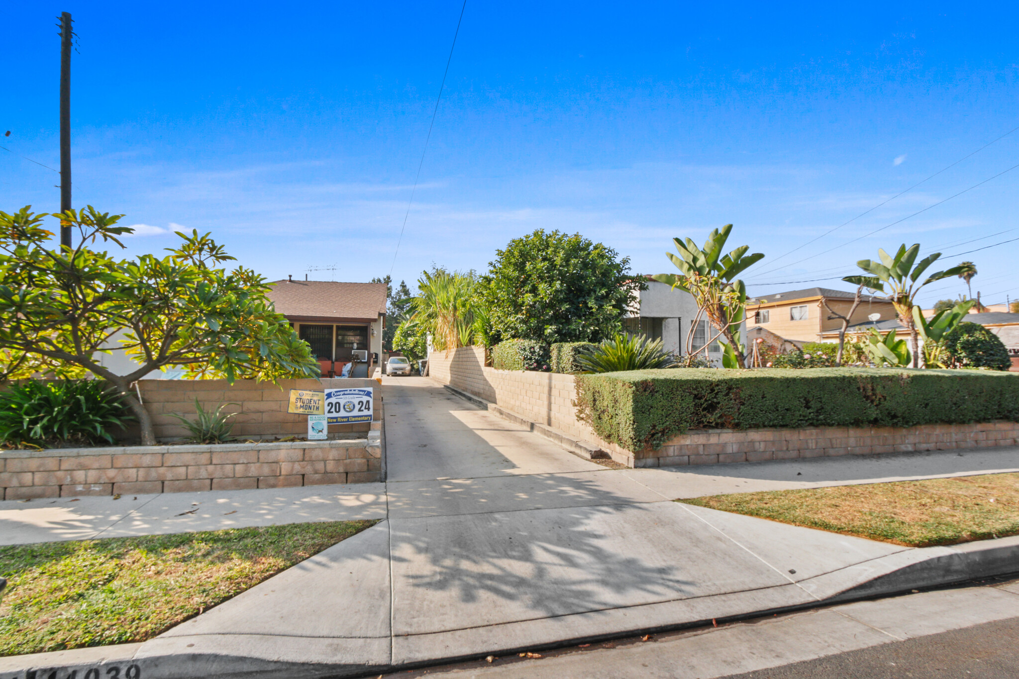 14033 Arthur Ave, Paramount, CA for sale Building Photo- Image 1 of 15