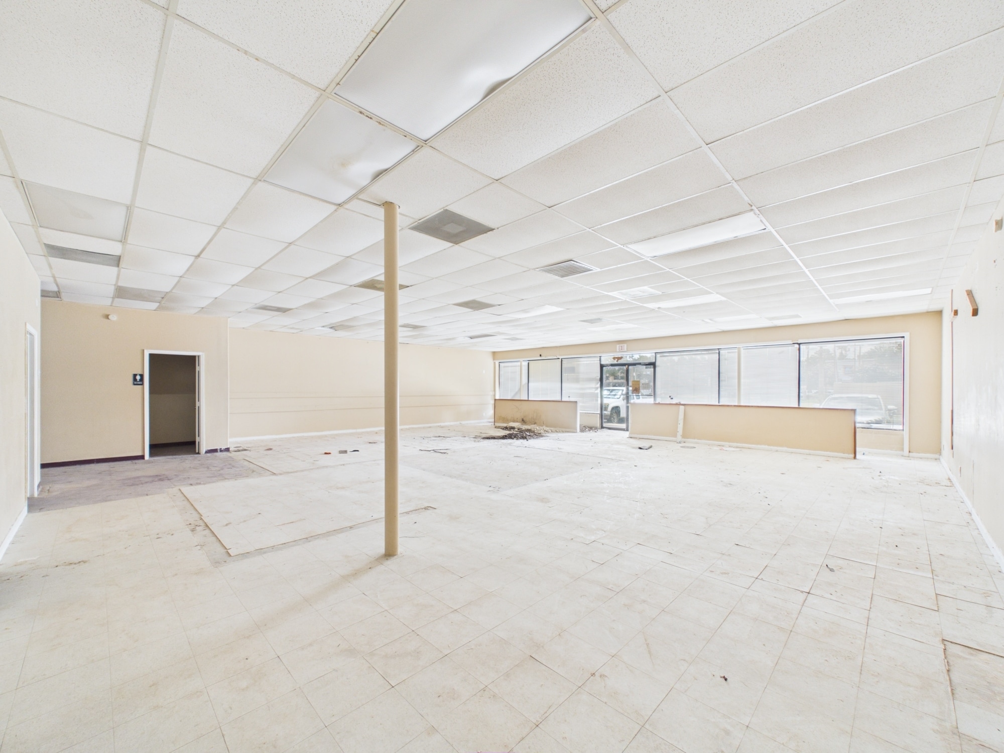 2543-2567 Gessner Dr, Houston, TX for lease Interior Photo- Image 1 of 14