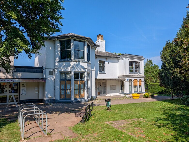 103 Paynes Park, Hitchin à louer - Photo du bâtiment - Image 2 de 6