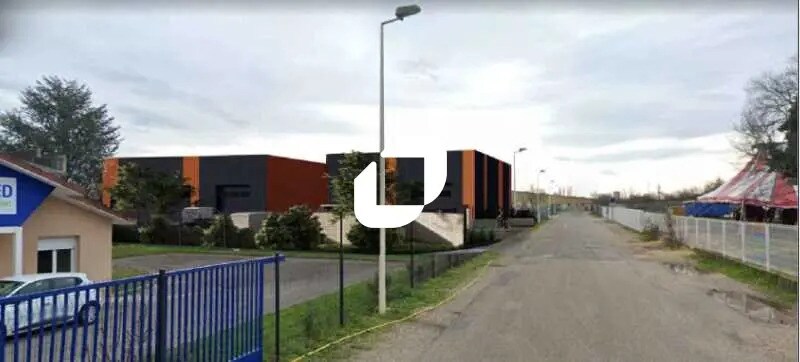 Flex in Charvieu-Chavagneux for sale Building Photo- Image 1 of 21