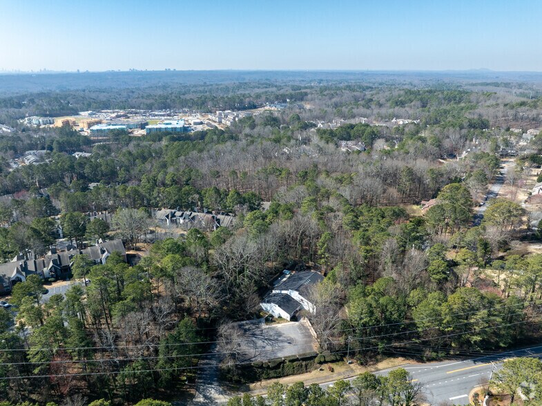 9330 Nesbit Ferry Rd, Alpharetta, GA à vendre - Aérien - Image 3 de 26
