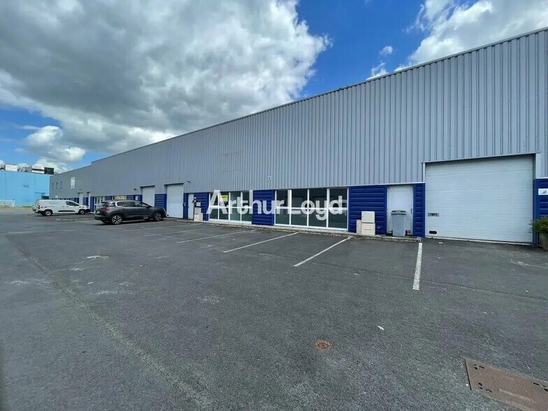 Flex dans Cormontreuil à louer - Photo du bâtiment - Image 1 de 10