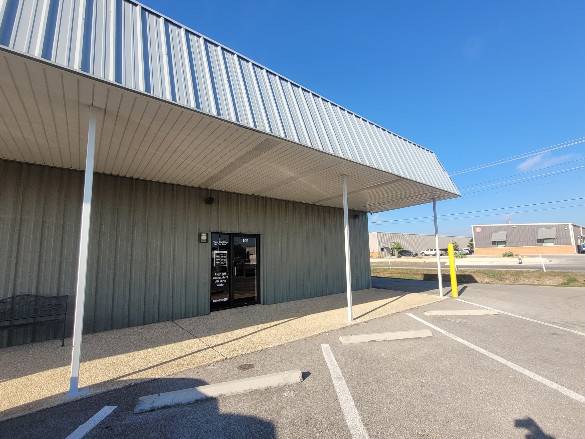 1913 Post Rd, New Braunfels, TX for lease Building Photo- Image 1 of 4