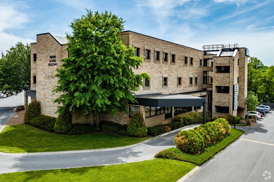 4205-4219 Hillsboro Pike, Nashville, TN à louer - Photo du bâtiment - Image 1 de 12