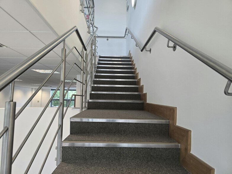4400 Parkway, Fareham à vendre - Photo du bâtiment - Image 3 de 16