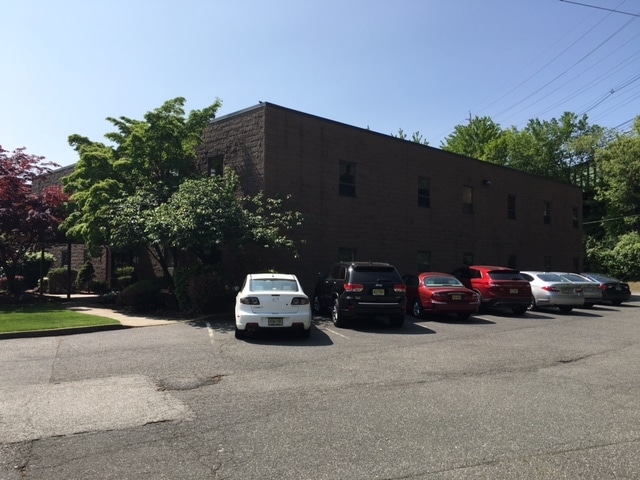 41 Vreeland Ave, Totowa, NJ for lease Primary Photo- Image 1 of 11