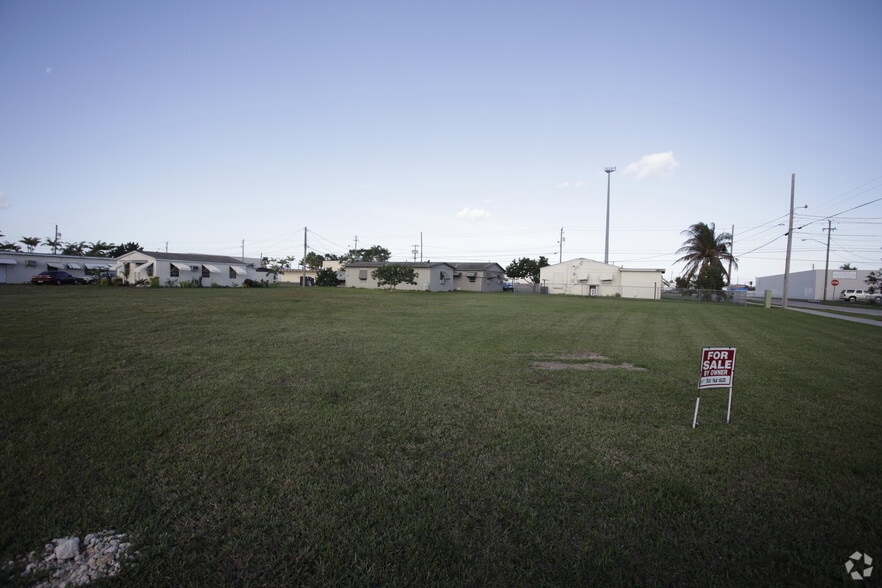 42 NE 3rd Rd, Homestead, FL for sale - Building Photo - Image 2 of 6
