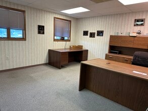 2314 N 5th St, Niles, MI for sale Interior Photo- Image 2 of 4