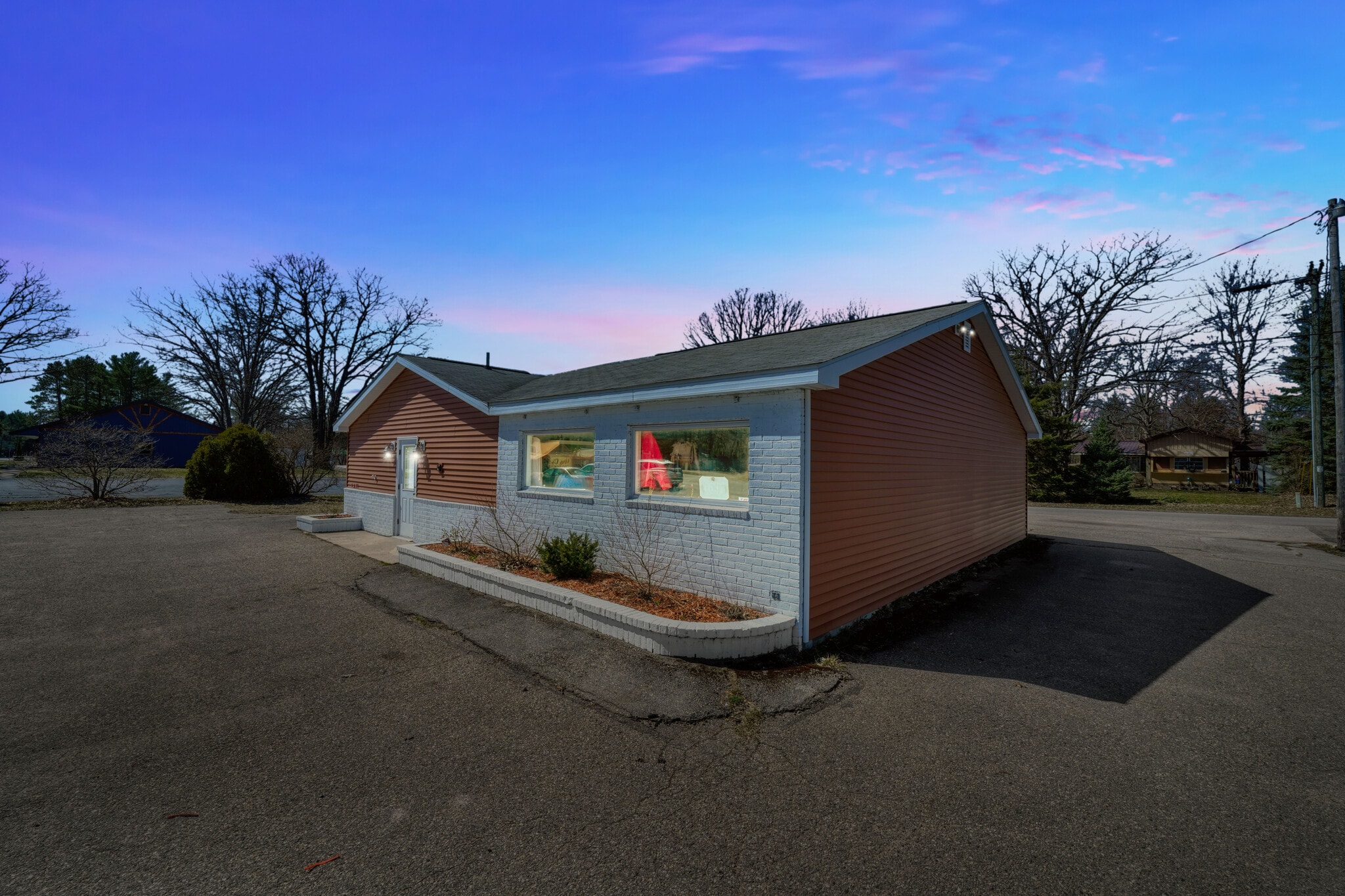 2665 J Maddy Pky, Interlochen, MI à vendre Photo principale- Image 1 de 20