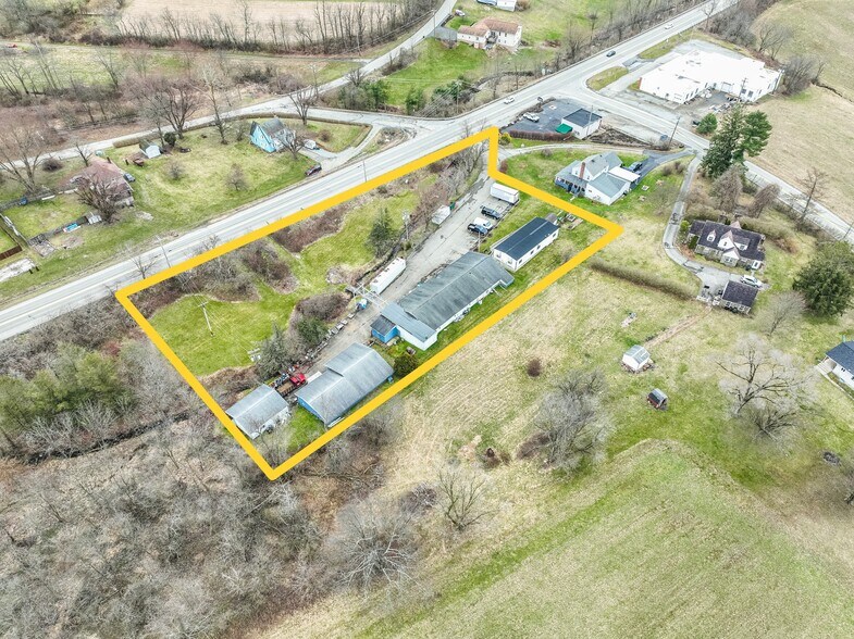 1666 Business Route 66, Greensburg, PA à vendre - Photo du bâtiment - Image 2 de 25