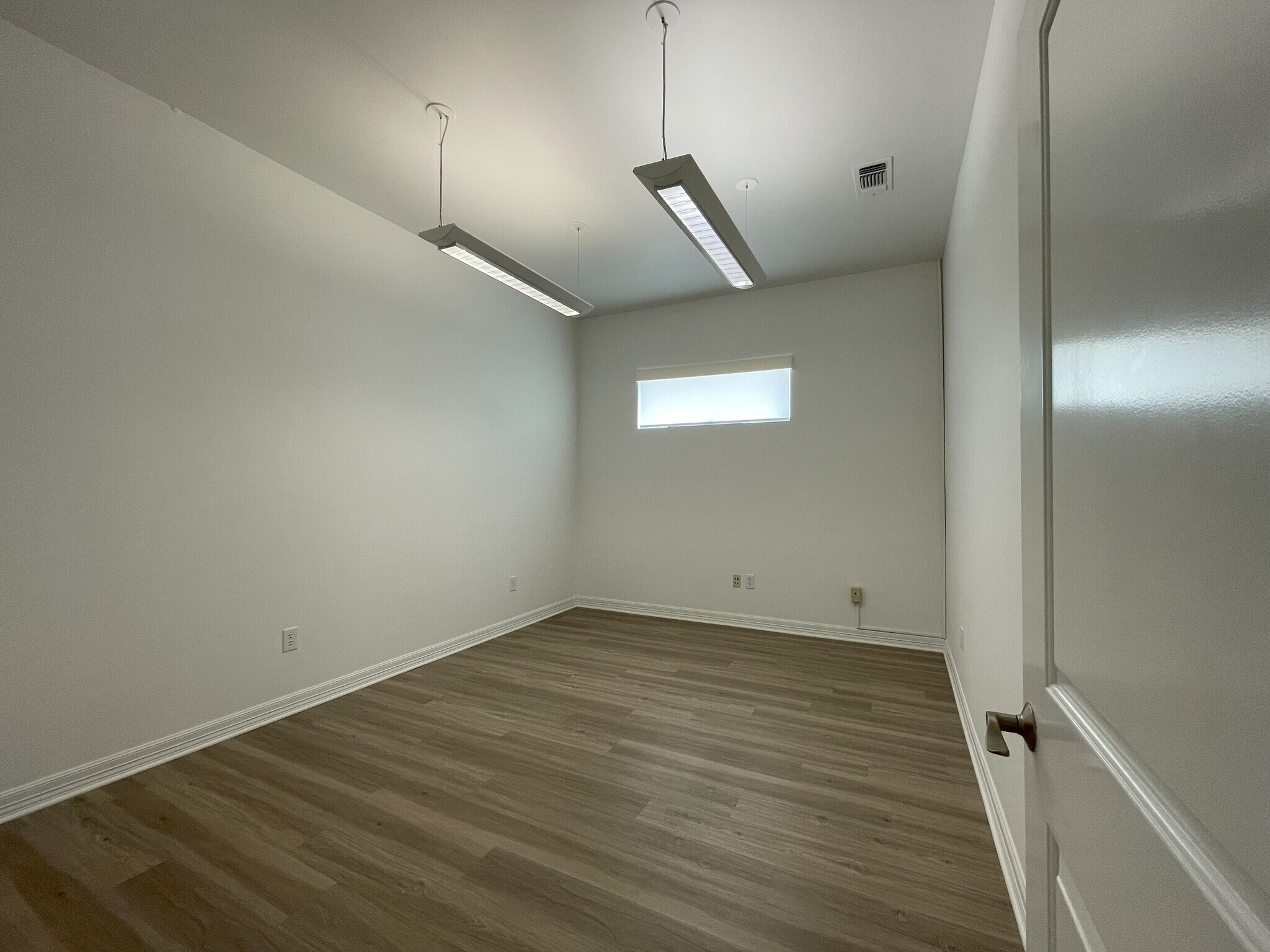 109 Enterprise Pky, Boerne, TX for lease Interior Photo- Image 1 of 9