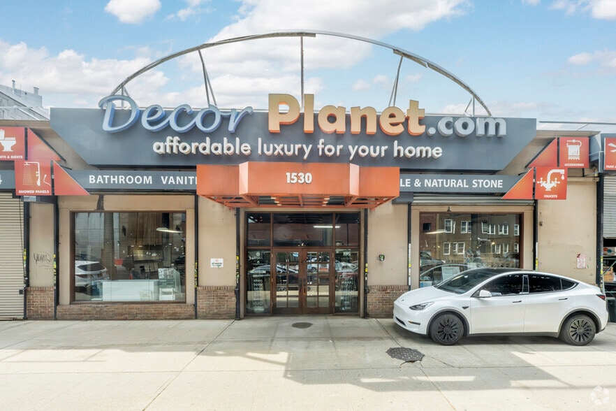 1530-1546 McDonald Ave, Brooklyn, NY for lease - Primary Photo - Image 1 of 10