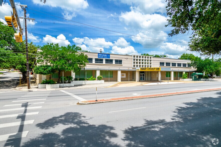 5307 Broadway St, San Antonio, TX à louer - Photo du bâtiment - Image 2 de 4