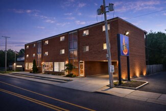 Plus de détails pour 2421-2425 Washington St, Waukegan, IL - Bureau/Commerce de détail à louer