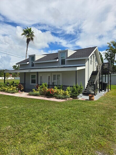 111 N McMullen Booth Rd, Clearwater, FL à louer - Photo du bâtiment - Image 1 de 19