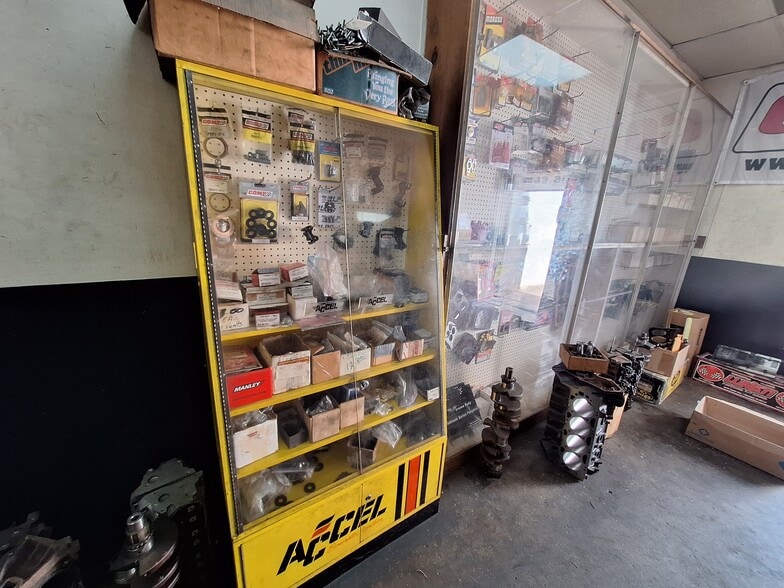 1307 9th Ave N, Bessemer, AL à vendre - Photo intérieure - Image 2 de 4