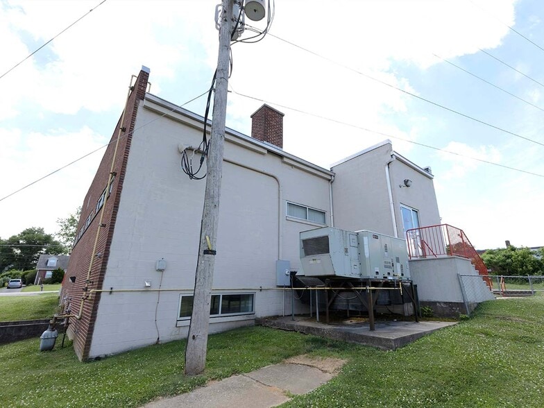 3151 W Market St, York, PA for lease - Building Photo - Image 2 of 7