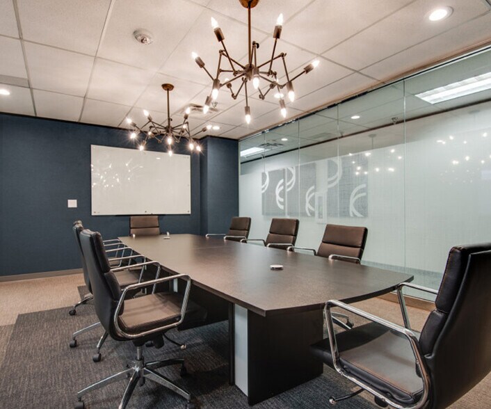 8330 Lyndon B Johnson Fwy, Dallas, TX à louer - Photo intérieure - Image 3 de 7