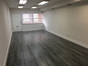601-625 SW 57th Ave, Miami, FL for lease Interior Photo- Image 2 of 3