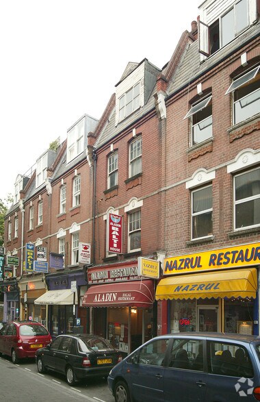 132 Brick Ln, Londres à louer - Photo du bâtiment - Image 3 de 7