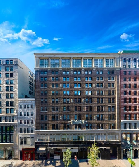 18 W 33rd St, New York, NY for sale - Building Photo - Image 3 of 4