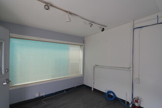 2215 Main St, Santa Monica, CA for lease Interior Photo- Image 2 of 11